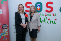 Ministarka-Macura-posetila-Sigurnu-kucu-u-Nisu-2
